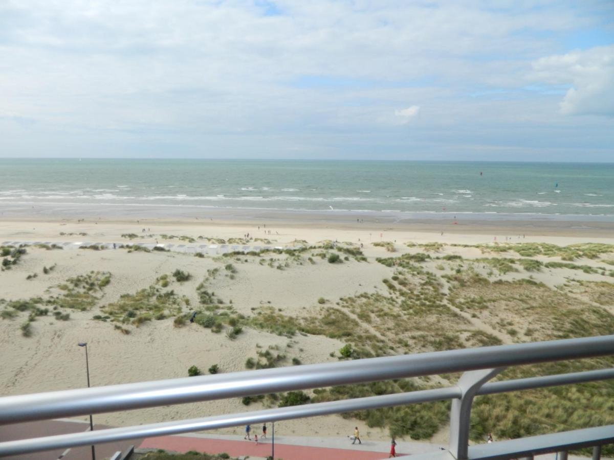 Schoonzicht Apartment Oostduinkerke Exterior photo